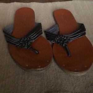 American eagle sandals